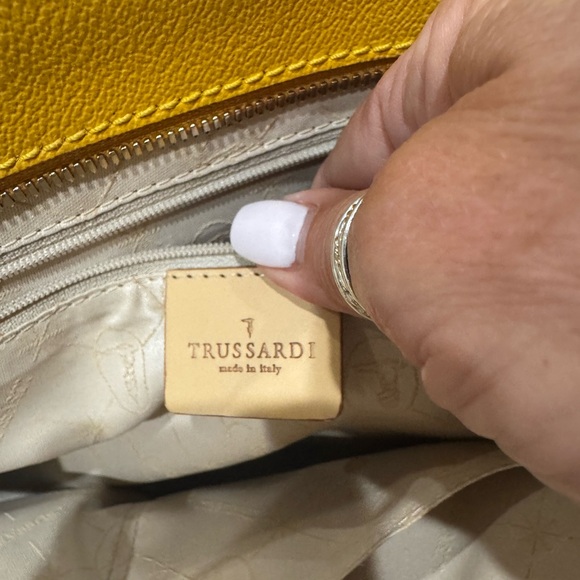 Trussardi Mustard Yellow Tote Bag - new without tag.   Italian leather - Picture 7 of 8